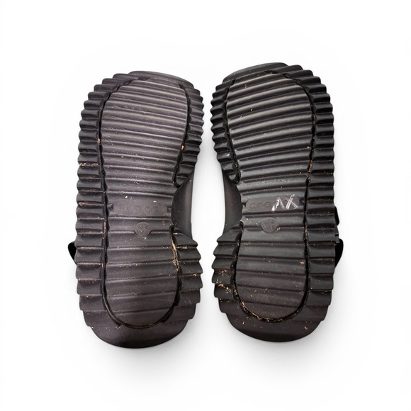Crocs Classic Platform hiker xscape Clogs Black Women’s Chunky Sandals women’s 8 - Picture 9 of 9